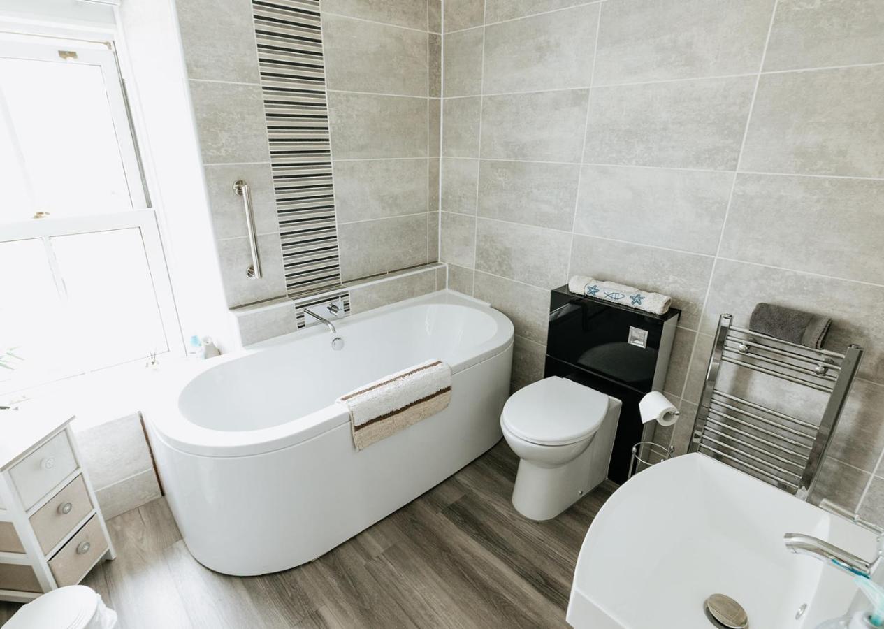 Willow Cottage - Cost 3 Bed Cottage In Penrhyn Bay With Sea Views With Access To Snowdonia Рос-он-Сі Екстер'єр фото