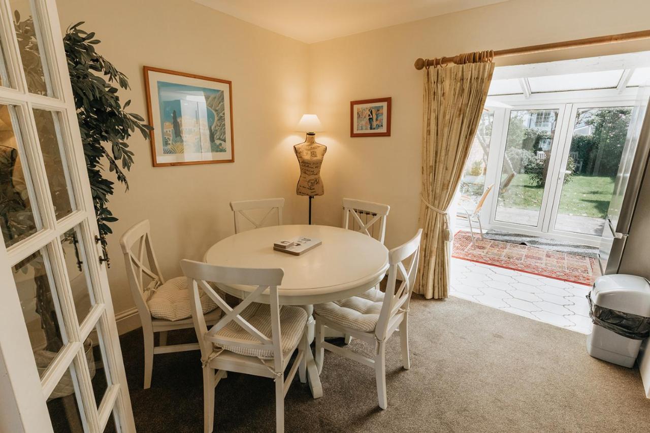 Willow Cottage - Cost 3 Bed Cottage In Penrhyn Bay With Sea Views With Access To Snowdonia Рос-он-Сі Екстер'єр фото